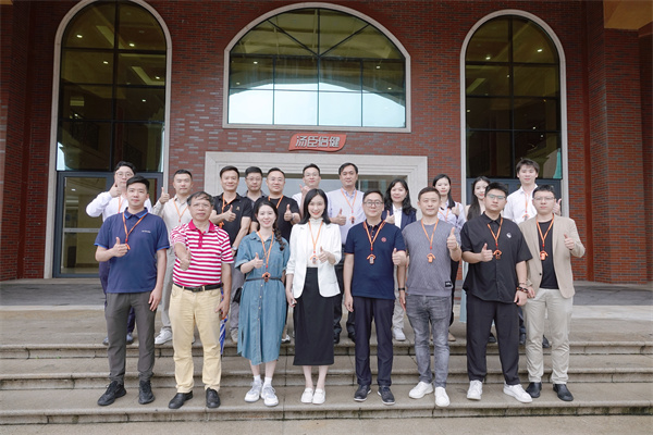 1717382330527342.jpg 49d82a3ab8adb2c64b5e085fc6b0fc7.jpg