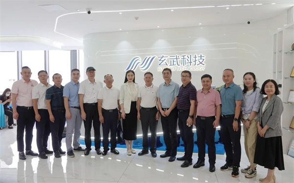 1729497615123402.jpg 640.jpg